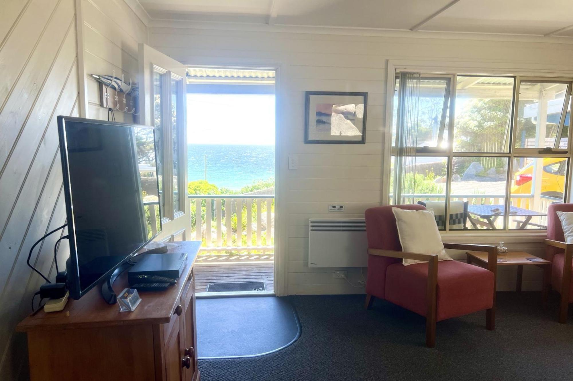 Binalong Beach Cottage Beachfront At Bay Of Fires Next To Restaurant Binalong Bay Екстер'єр фото